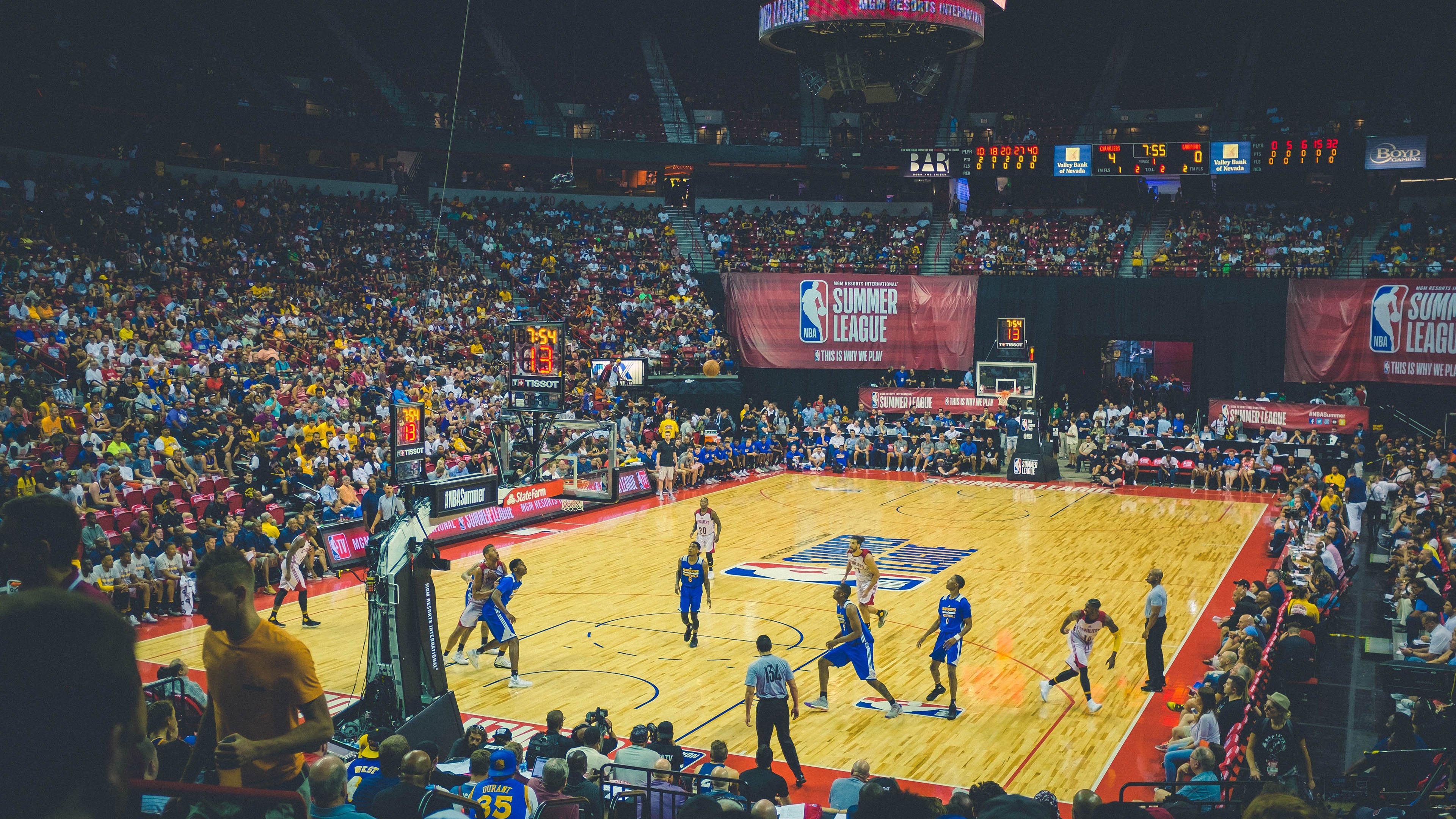 开云网页版-球迷投票揭晓，年度最佳防守瞬间是哪一幕？，nba最佳防守球员奖最多的