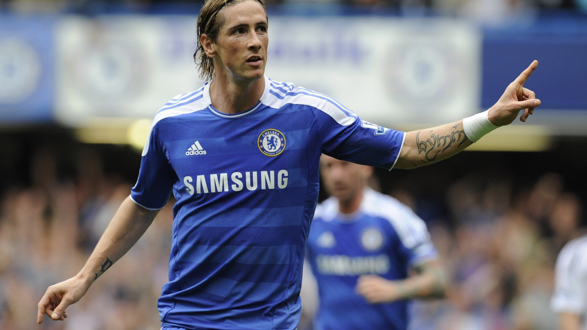 开云中国-英超冲刺阶段，精彩反击和神级扑救成焦点，英超冲刺速度